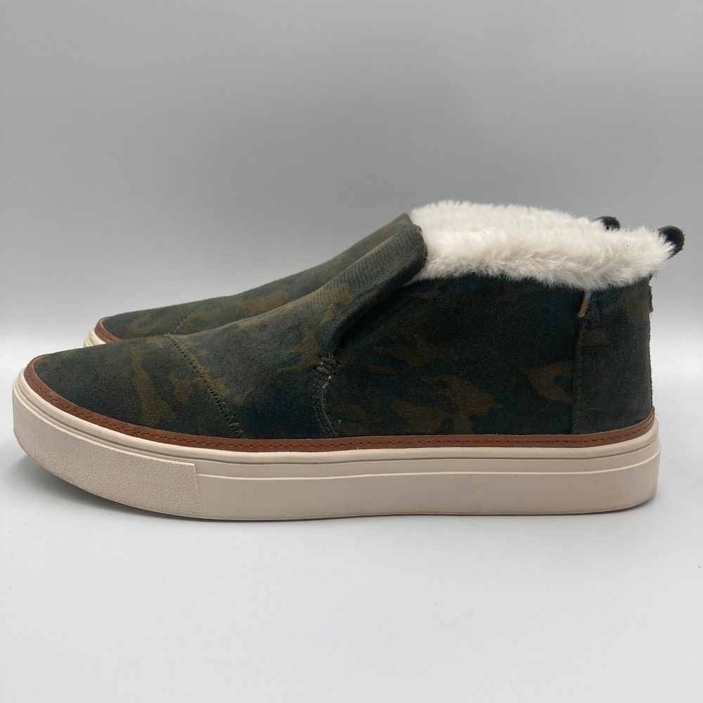 TOMS Paxton Camo Slip On Booties Camouflage Fur Lined‎ Women's Size 9